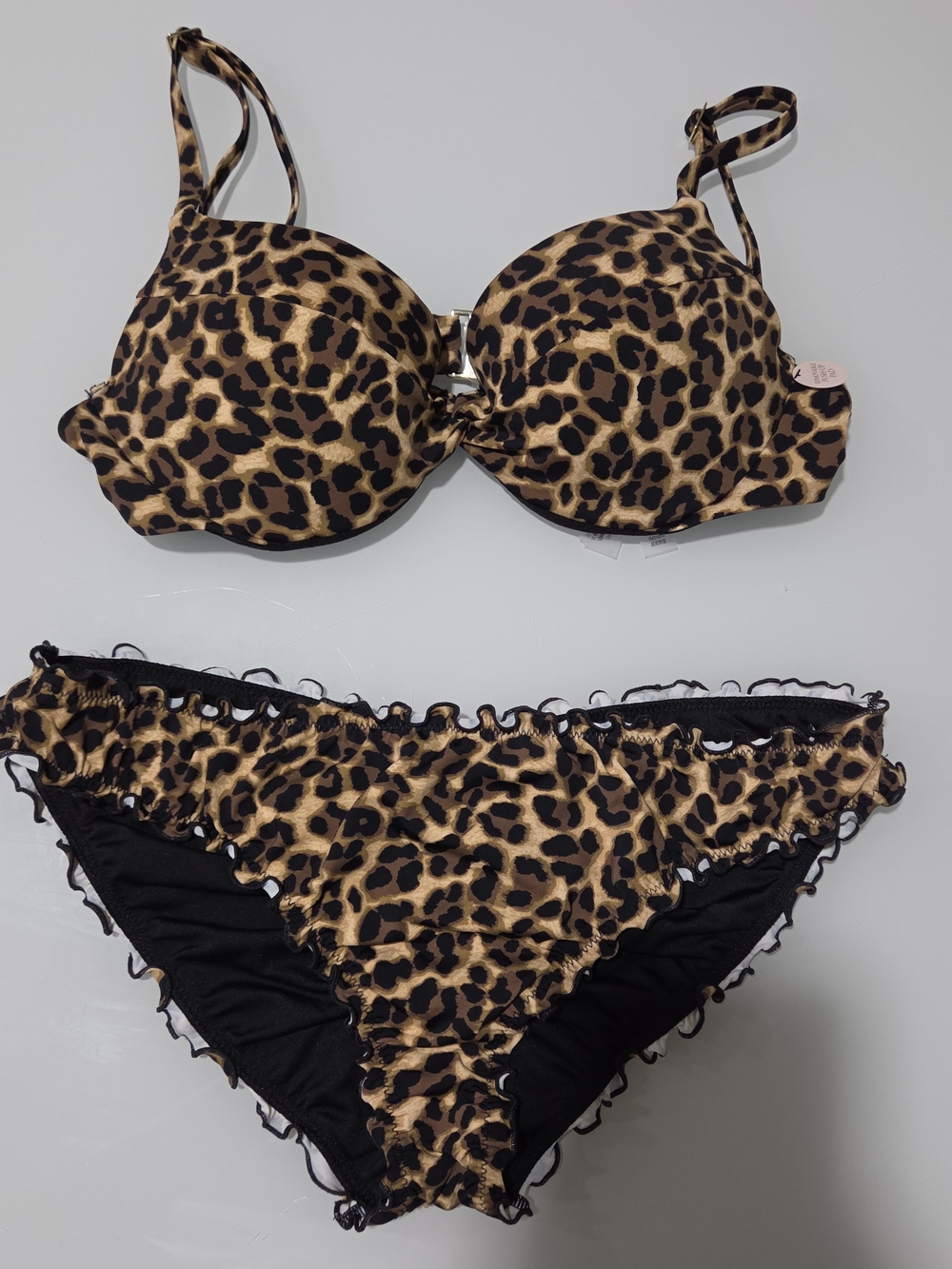 Victoria’s Secret Swim Leopard Print Bikini Set Top 36B Bottom M New Without Tag
